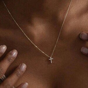 Silver Boho Women's Cross Pendant Necklace Decorated With Rhinestones